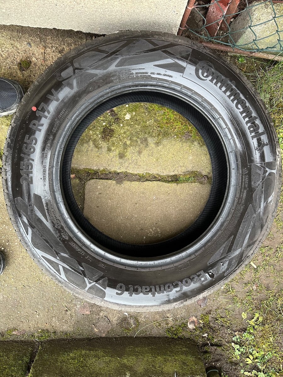 4ks Letní pneu 215/65R17 Continental