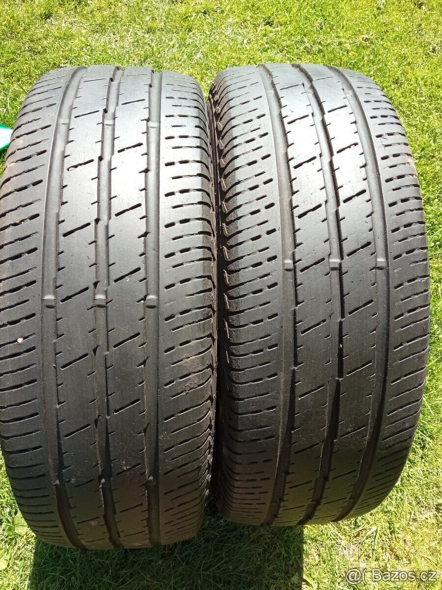 2 letní pneumatiky Continental 235/65/16C 6,6mm
