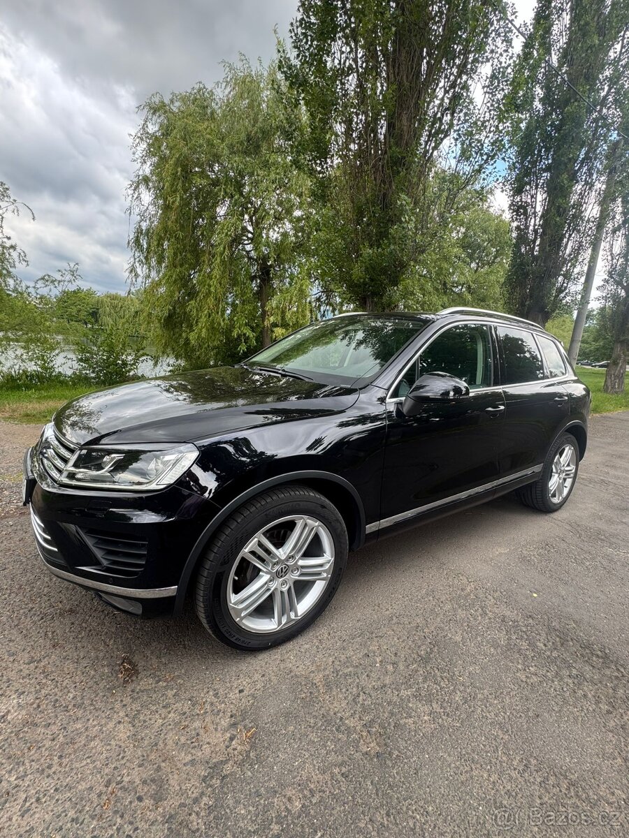 VW Touareg 3,0 v6  193kw