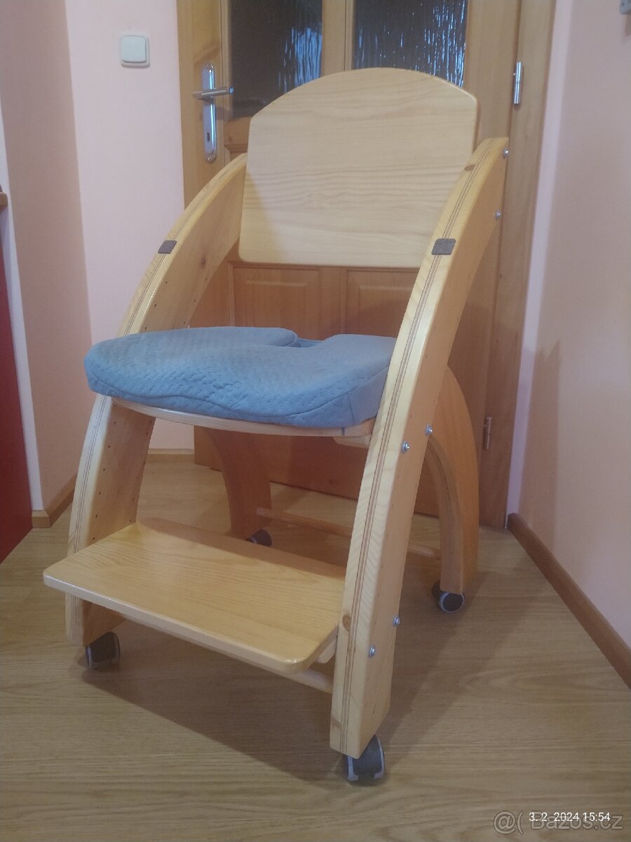 Roztoucí židle