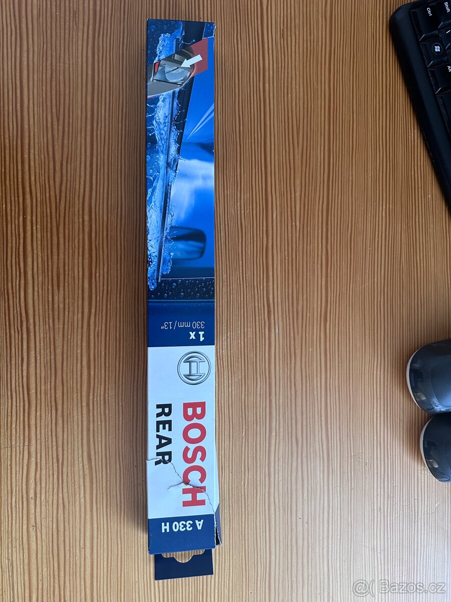 Stěrač zadního skla Bosch - nový