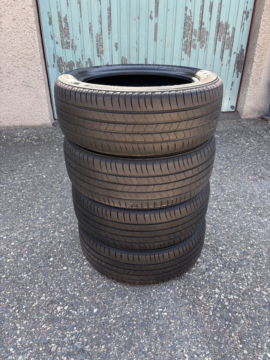 Letní pneu 215/55 R18