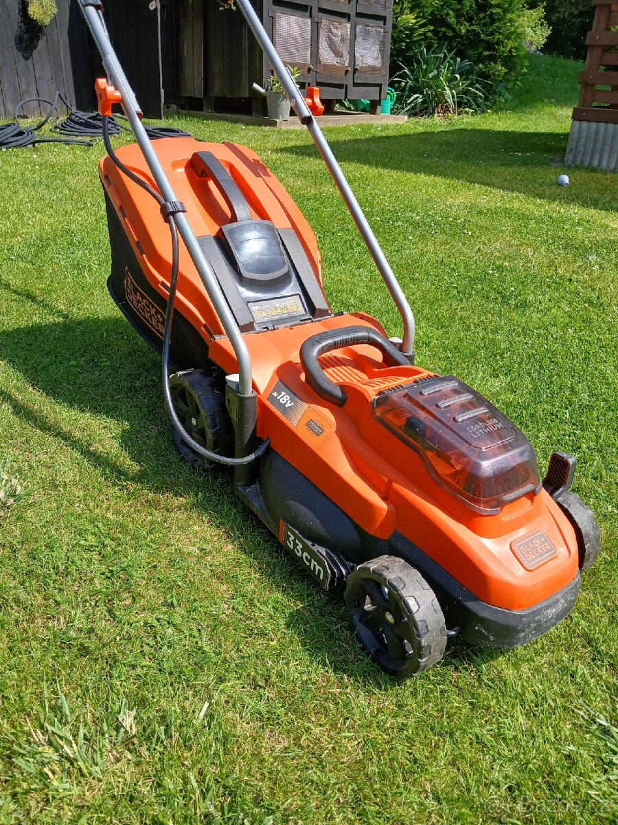Aku sekačka Black and decker