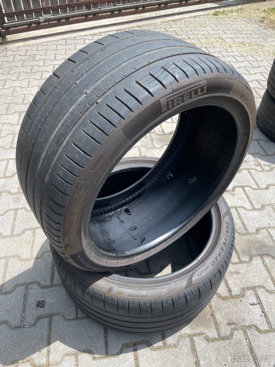 285/35 R20 2 KS PIRELLI P ZERO