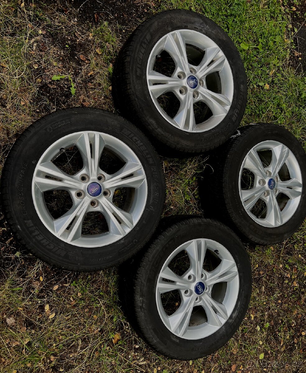 Celoroční kola Ford Focus 215/55 R16 5x108 ET50
