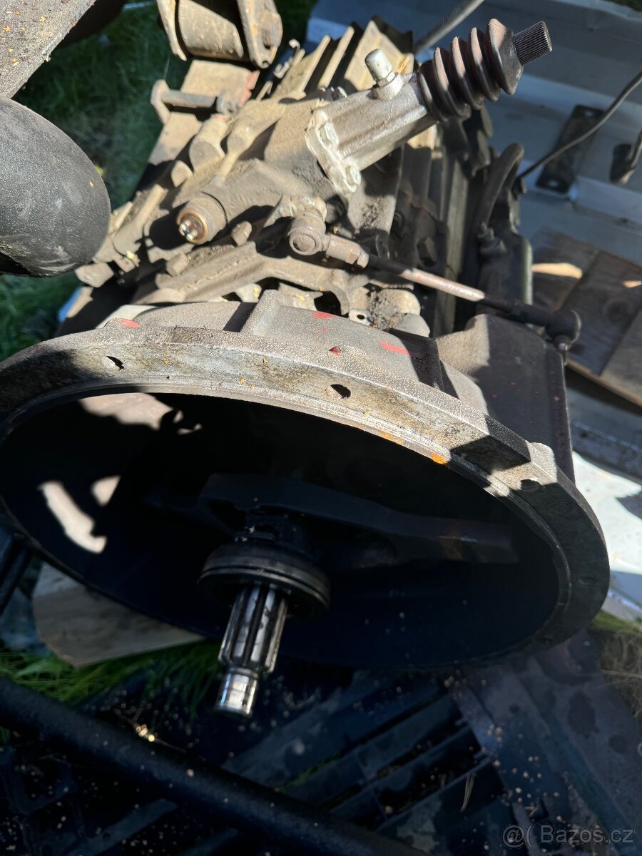 AVIA D 70 převodovka, startér