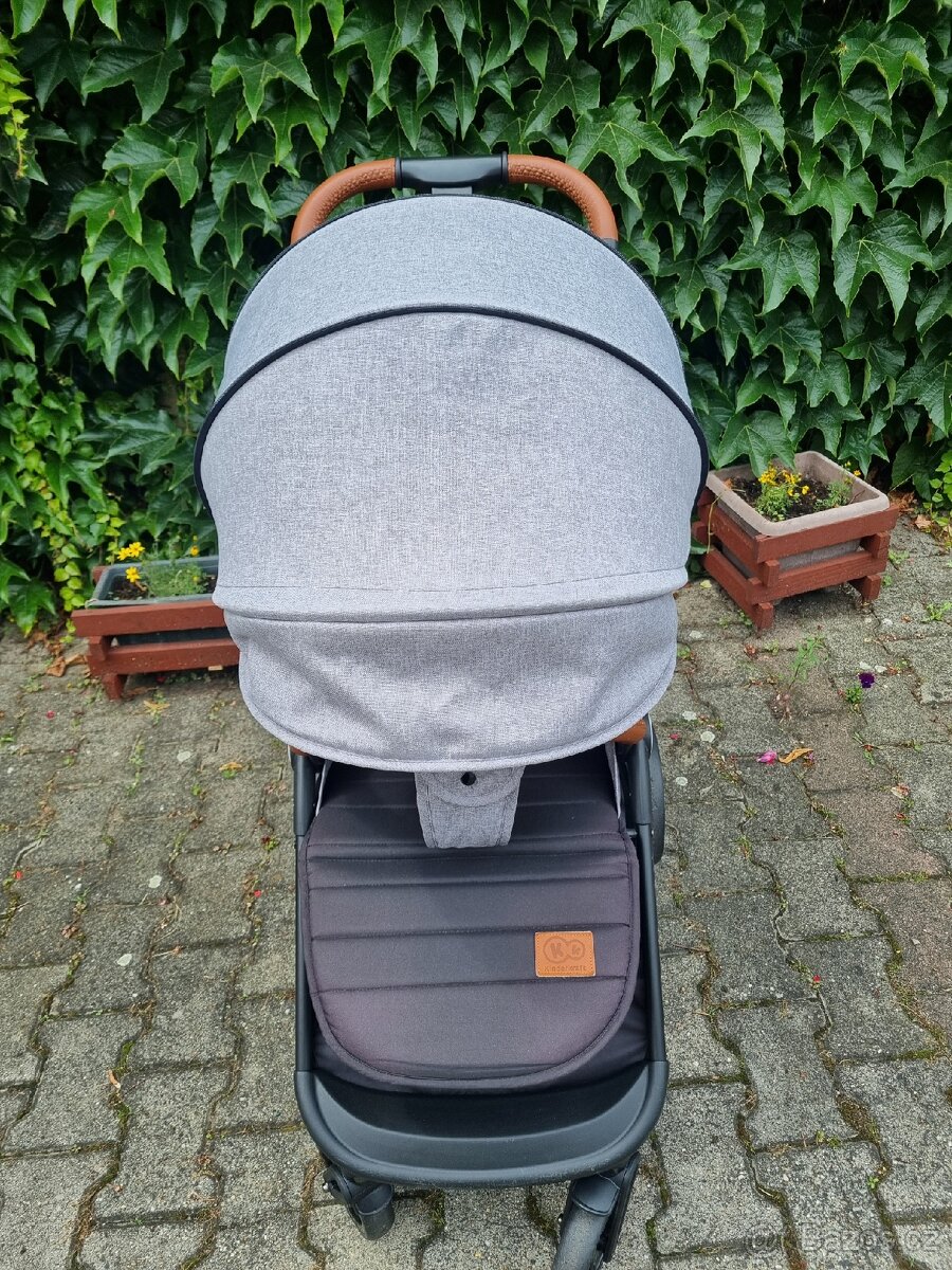 Kočarek Kinderkraft Grande Plus Grey
