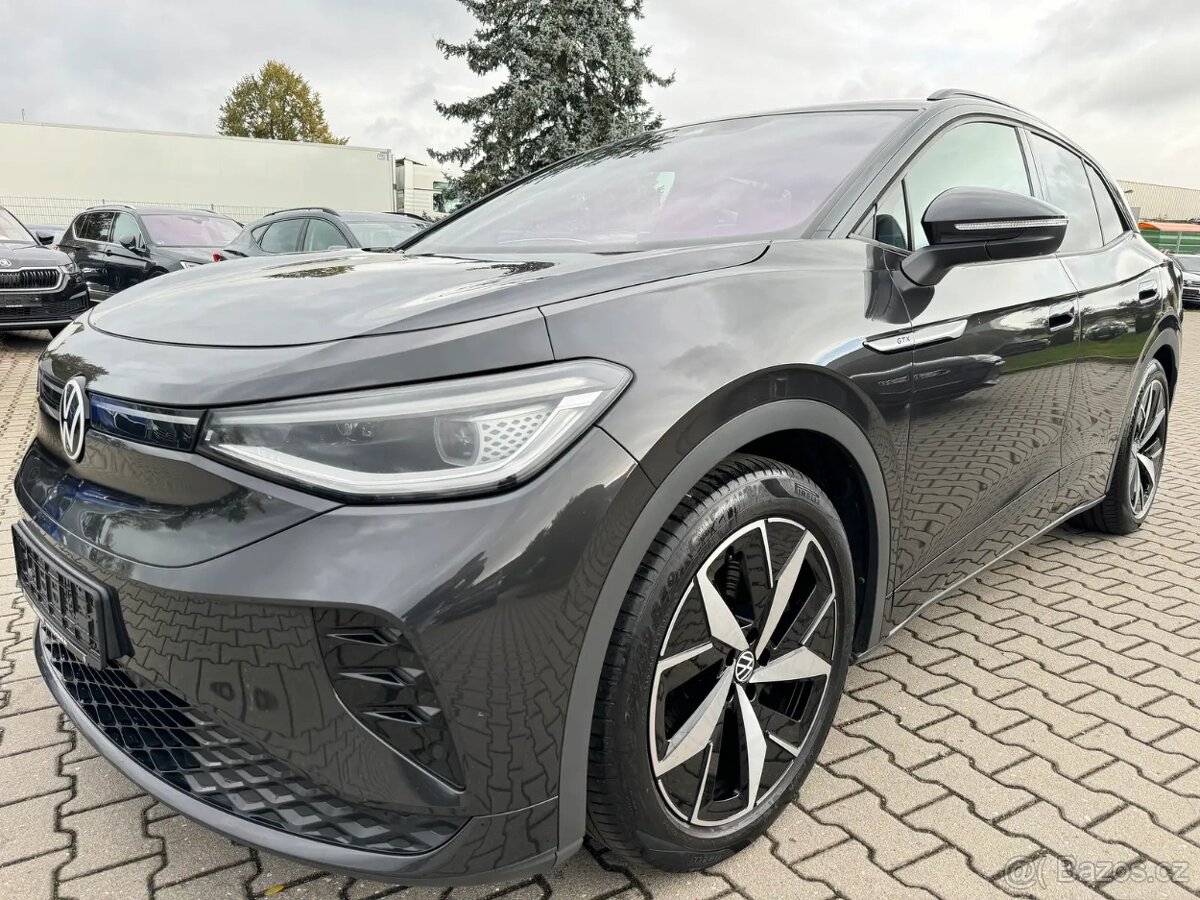 VW ID.4 GTX 220kw 4x4 sport,tepelko,360°kamery,matrix,head