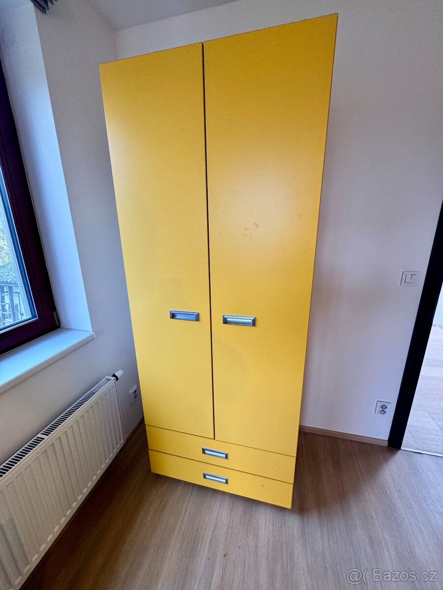 Šatní skříň