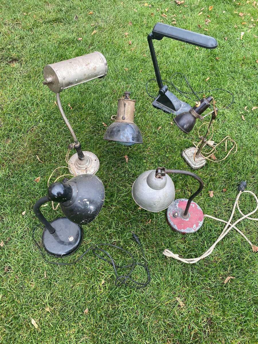 lampa retro lampa dílenská lampa industriální bankéřka