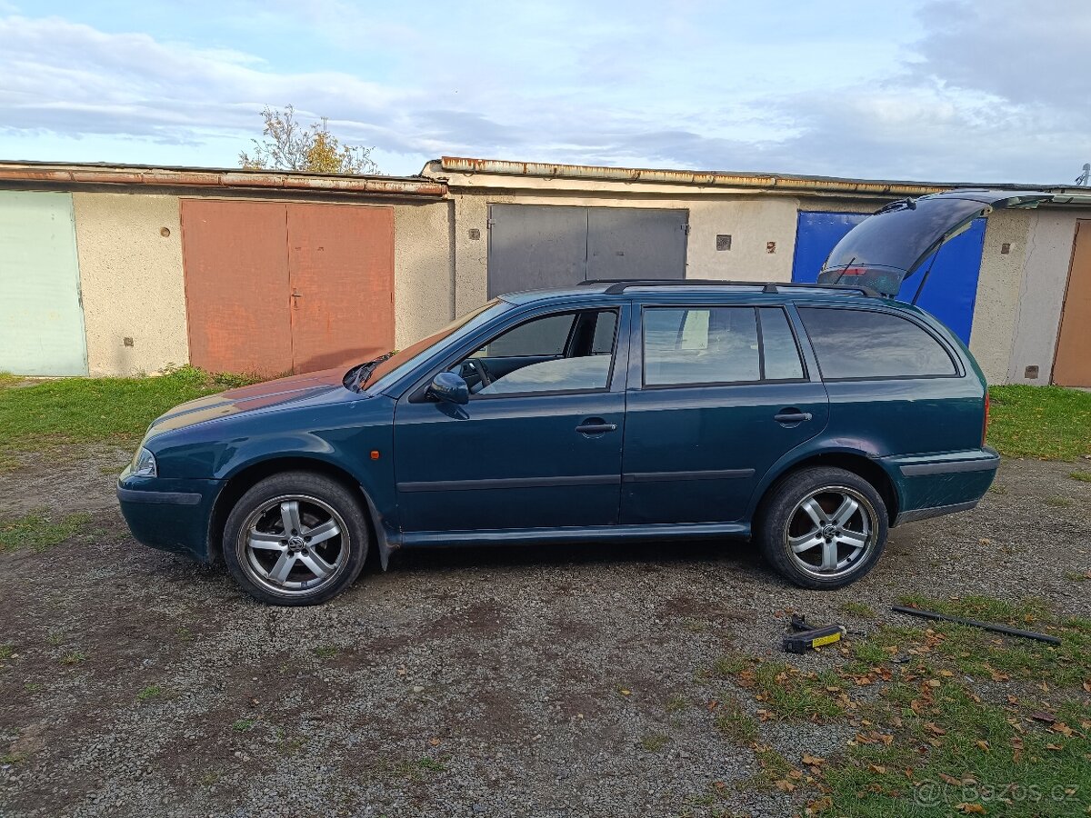 Škoda oktávia.1.6 74 kw