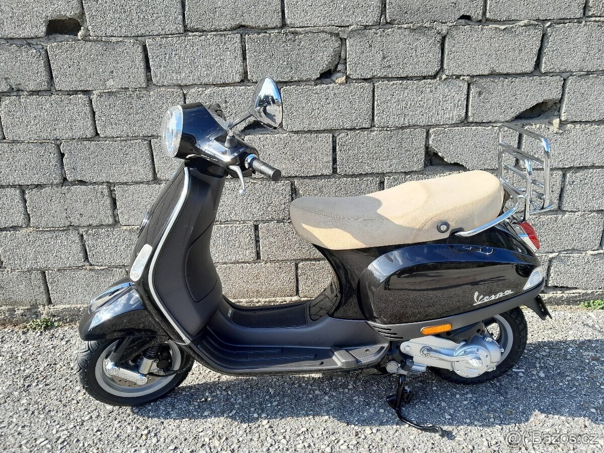Vespa LX 50 4t 2011, moc pěkný stav, 16tis.km