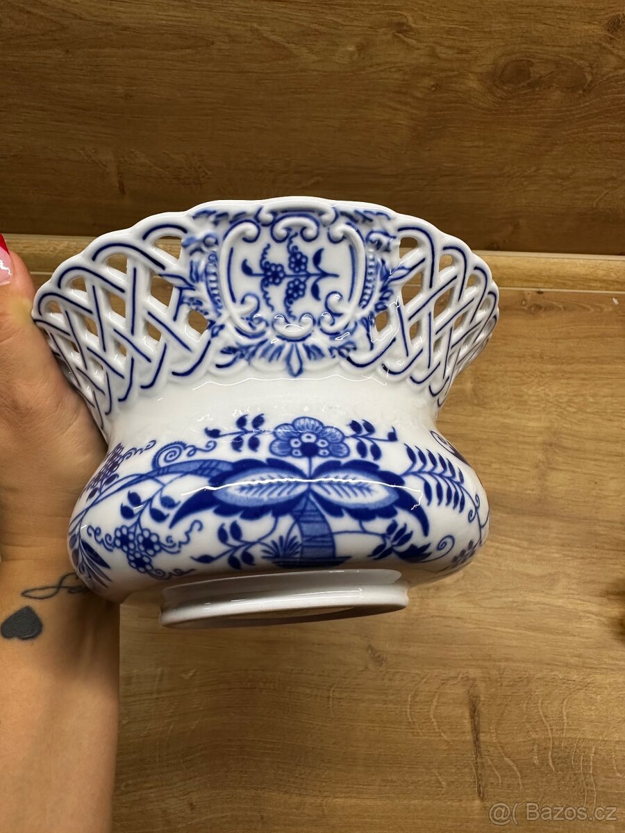 Květináč prolamovaný 19 cm, výš. 11 cm, Cibulák, originální