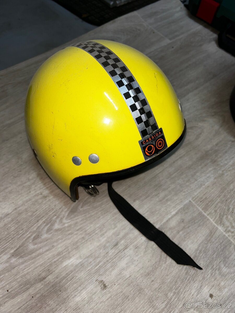 Cassida přilba