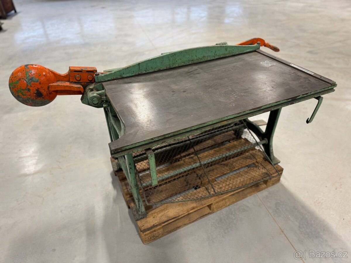 Tabulové pákové nůžky 1000/1 - na papír