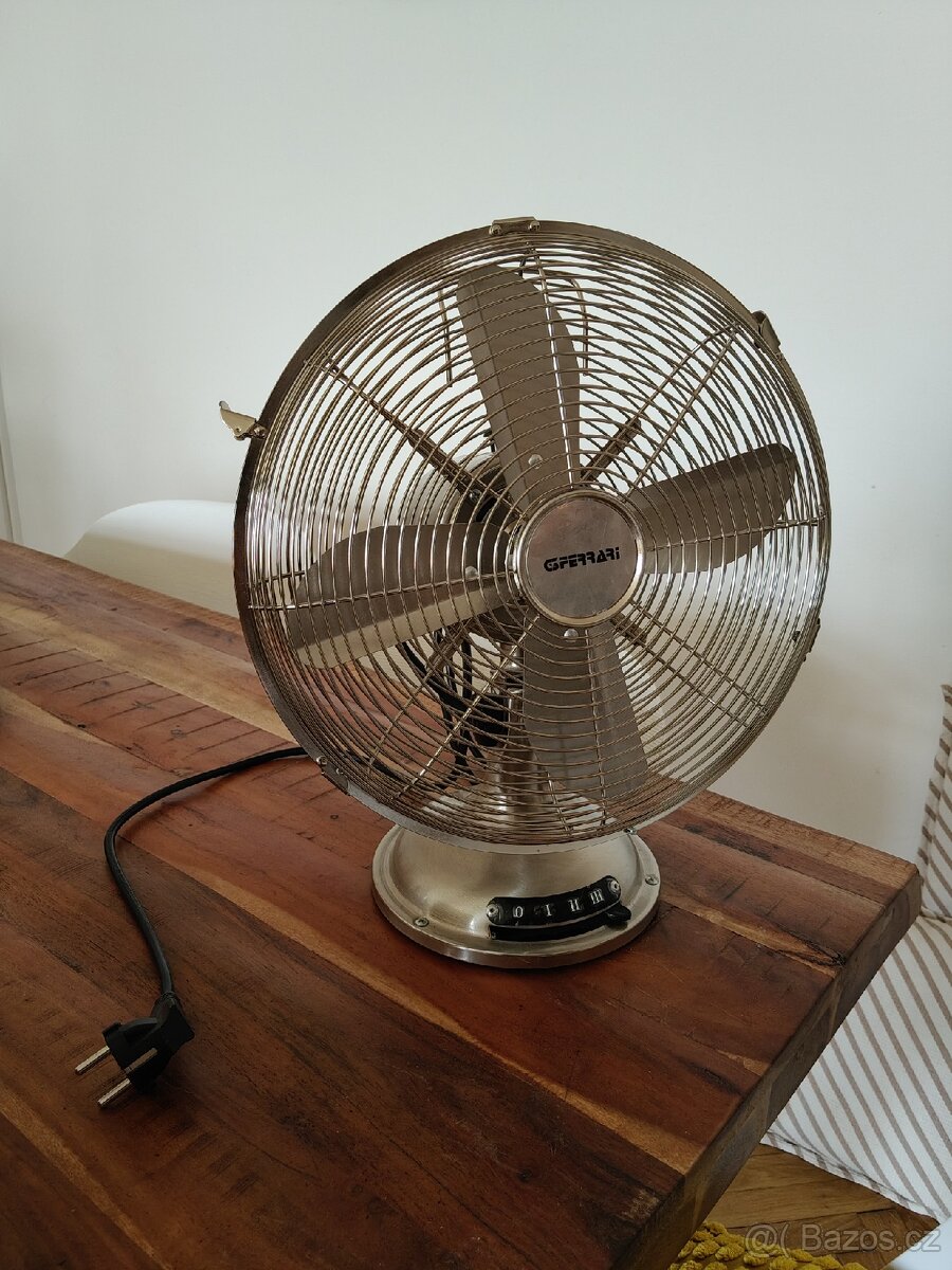 Stolní ventilátor