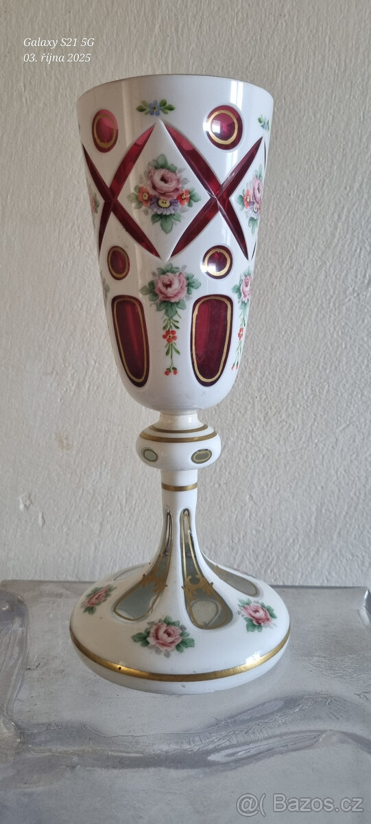 VELKÝ STAROŽITNÝ SKLENĚNÝ POHÁR VELIKOST 26 cm.