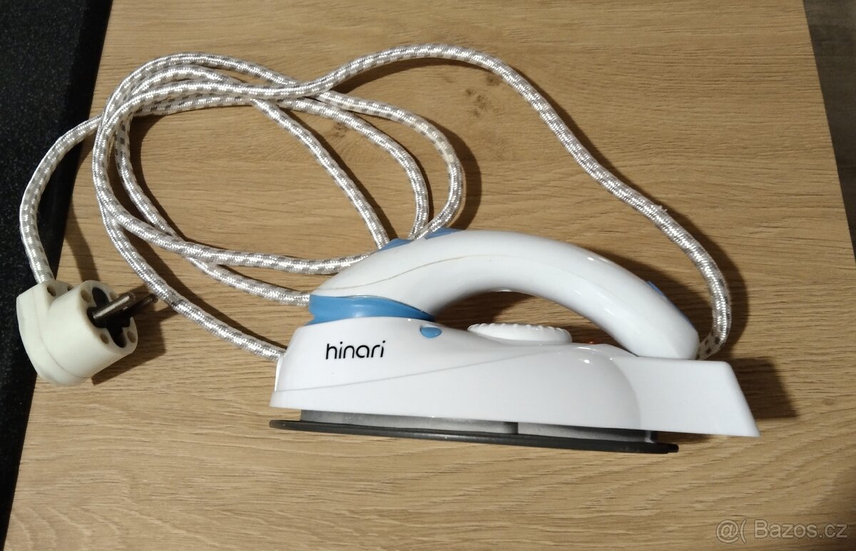 Cestovní žehlička