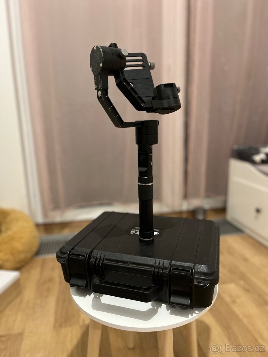 Zhiyun Tech Crane v2 3-osý gimbal