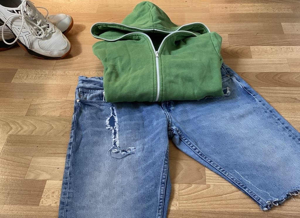 Set kraťásků a mikiny