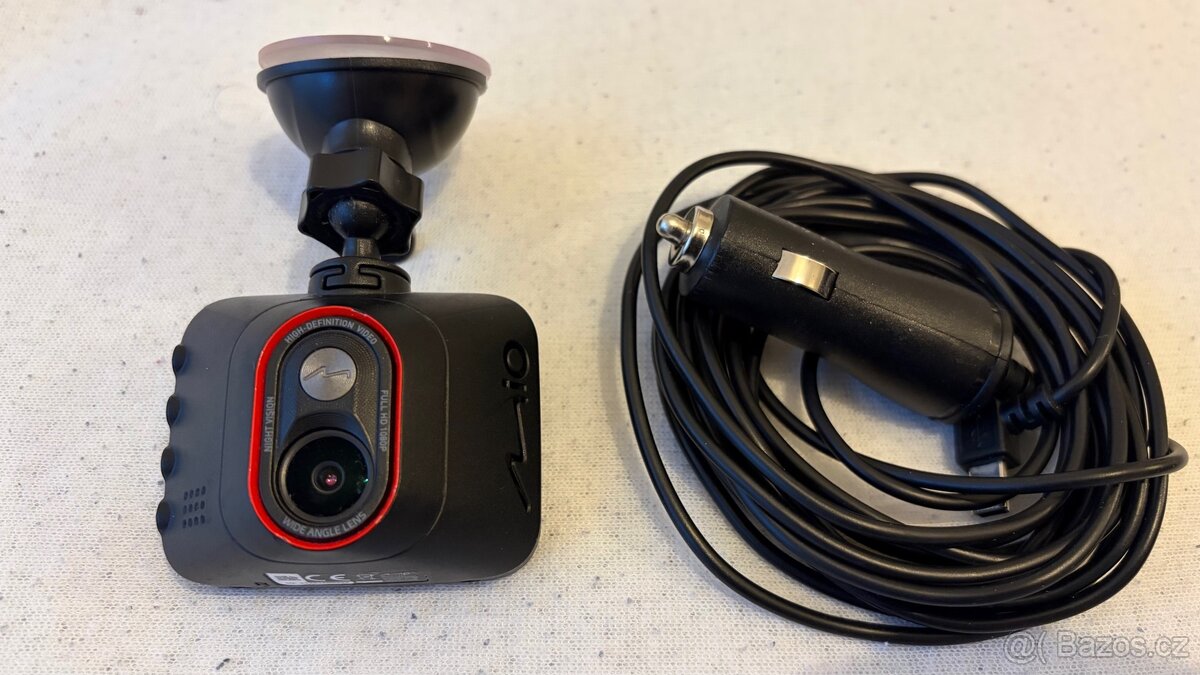 Mio MiVue C312 kamera do auta