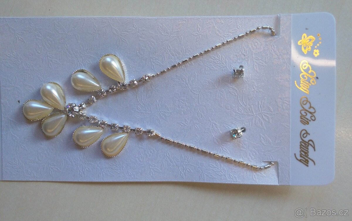 Náhrdelník s imitací perel + náušnice