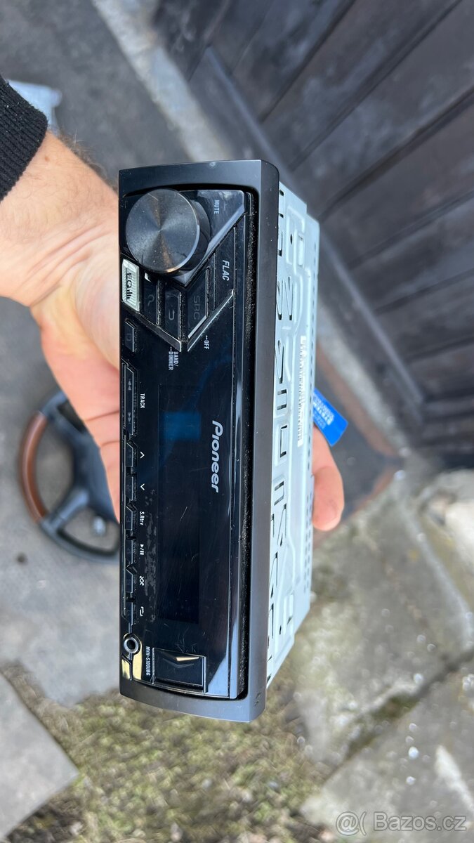Pioneer mvh-s100ubg