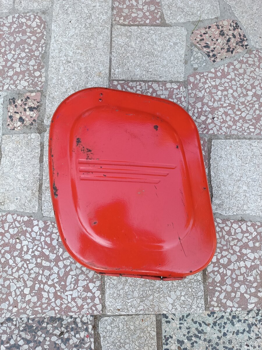 Kastlík baterie - Jawa panelka