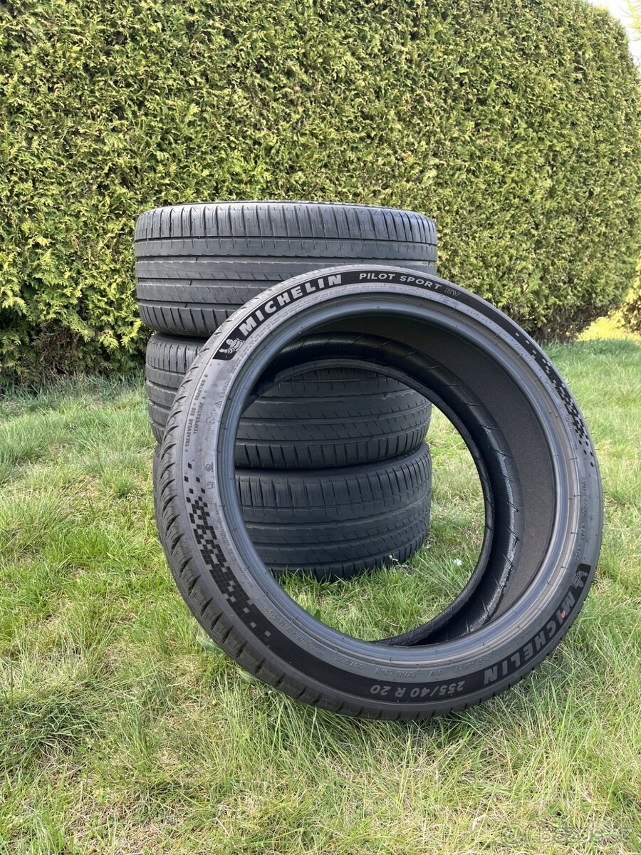 Michelin Pilot Sport EV 255/40 R20