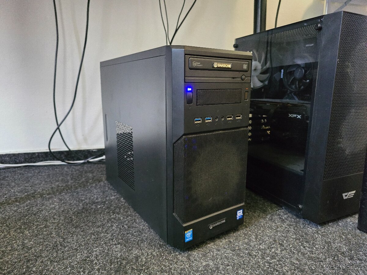 Kancelářský počítač na internet a videa SSD
