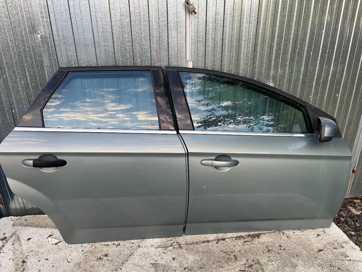Ford mondeo mk5 prave dvere