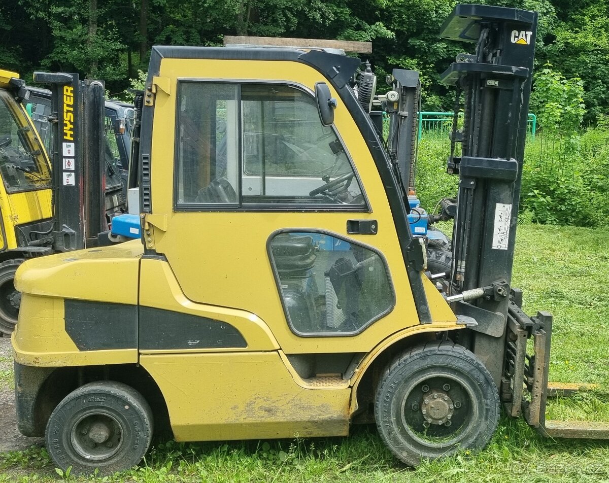 vysokozdvižný vozík Cat DP35N