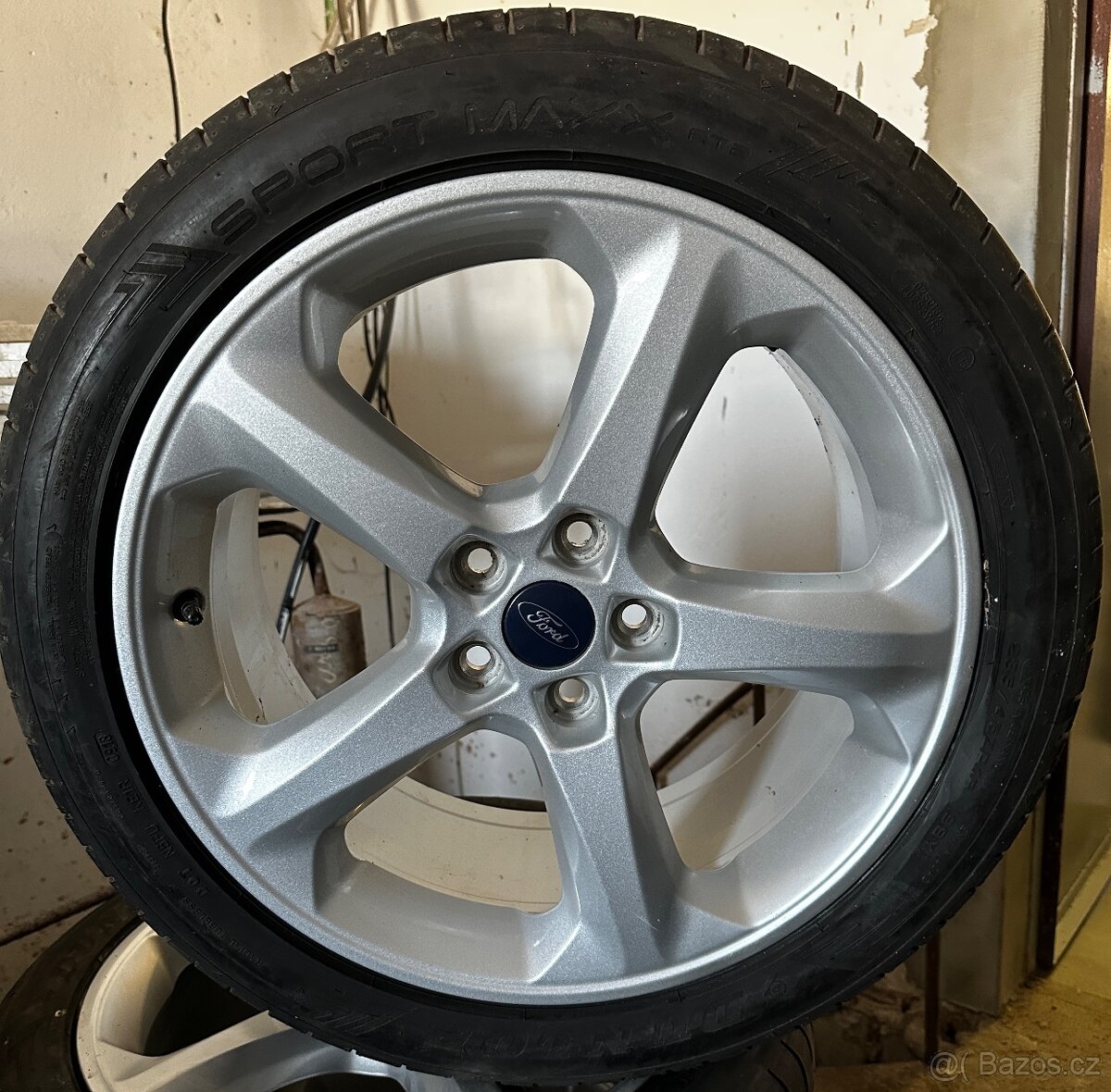 5x108 R18 8J ET55 Ford Mondeo + 235/45 R18 Dunlop