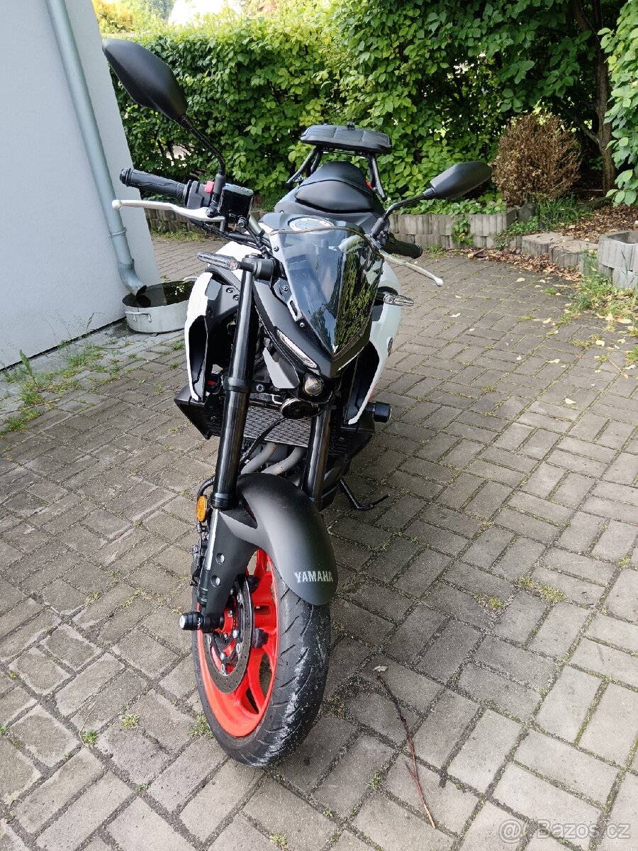 Yamaha MT-03
