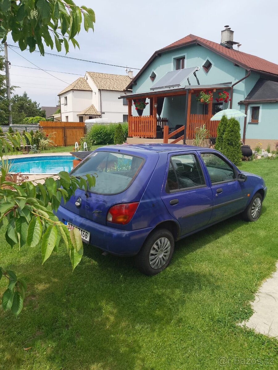Ford Fiesta 1.3 44kw benzín