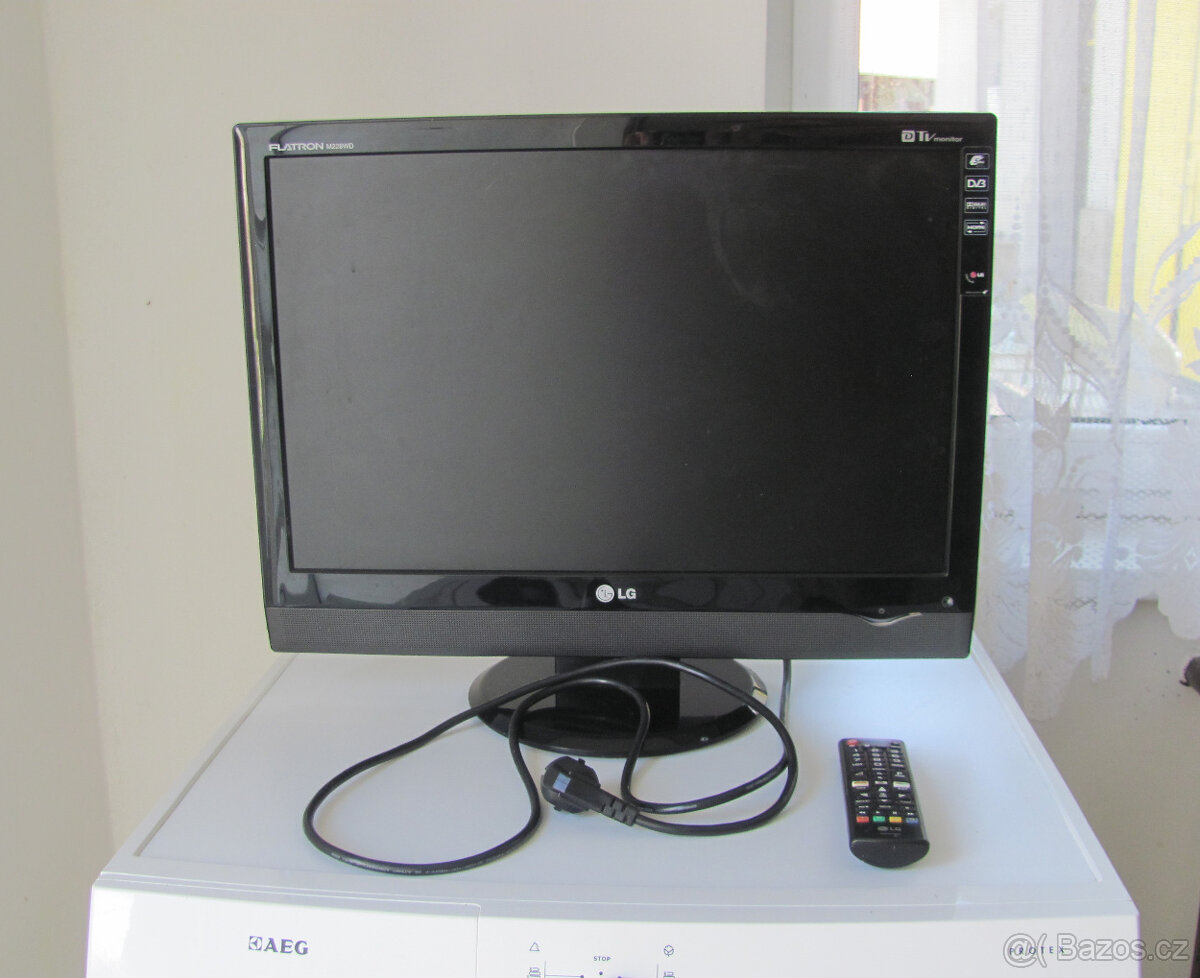 MALÁ LCD TV LG - 22" - 55cm