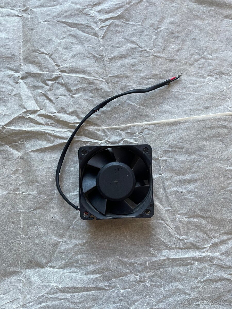 Ventilátor/větrák Aavid Thermalloy PSAD16025BM (12V, 0.27A)