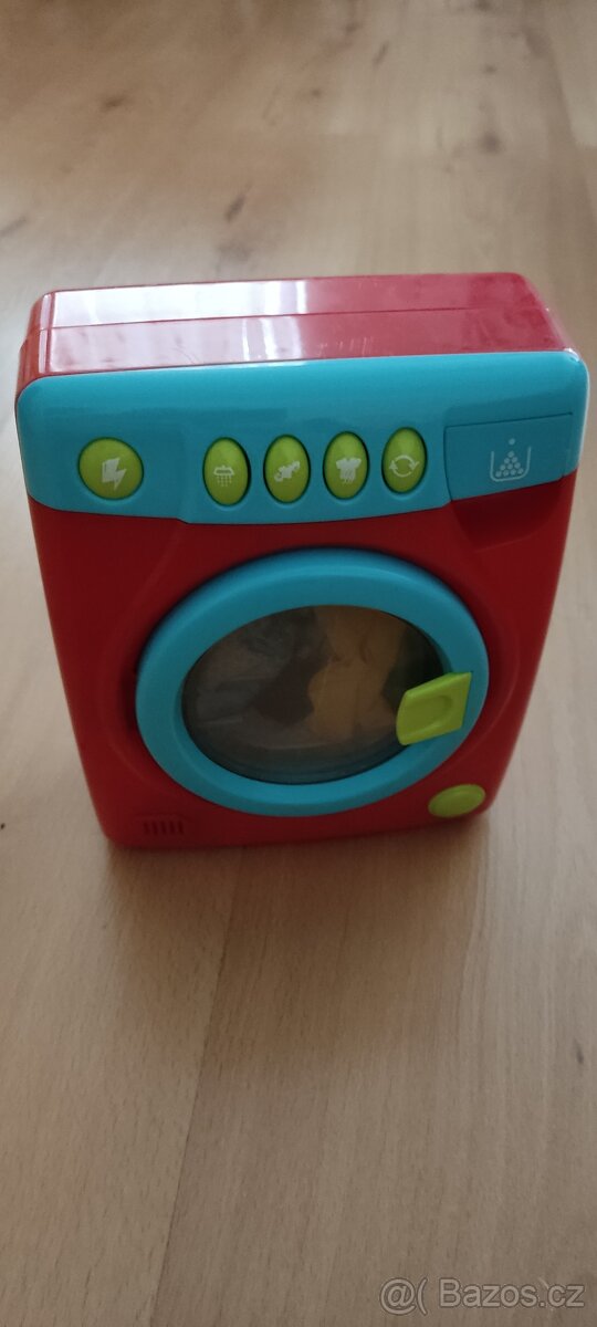 Elektrická pračka hračka