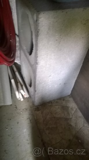 Schiedel Absolut, rám s mříží, krytina Eureco