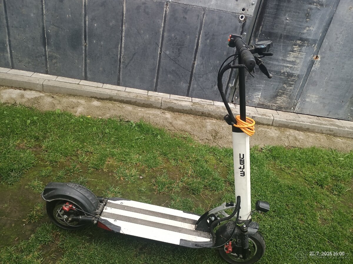W-TEC electro koloběžka nosnost 120kg 700w