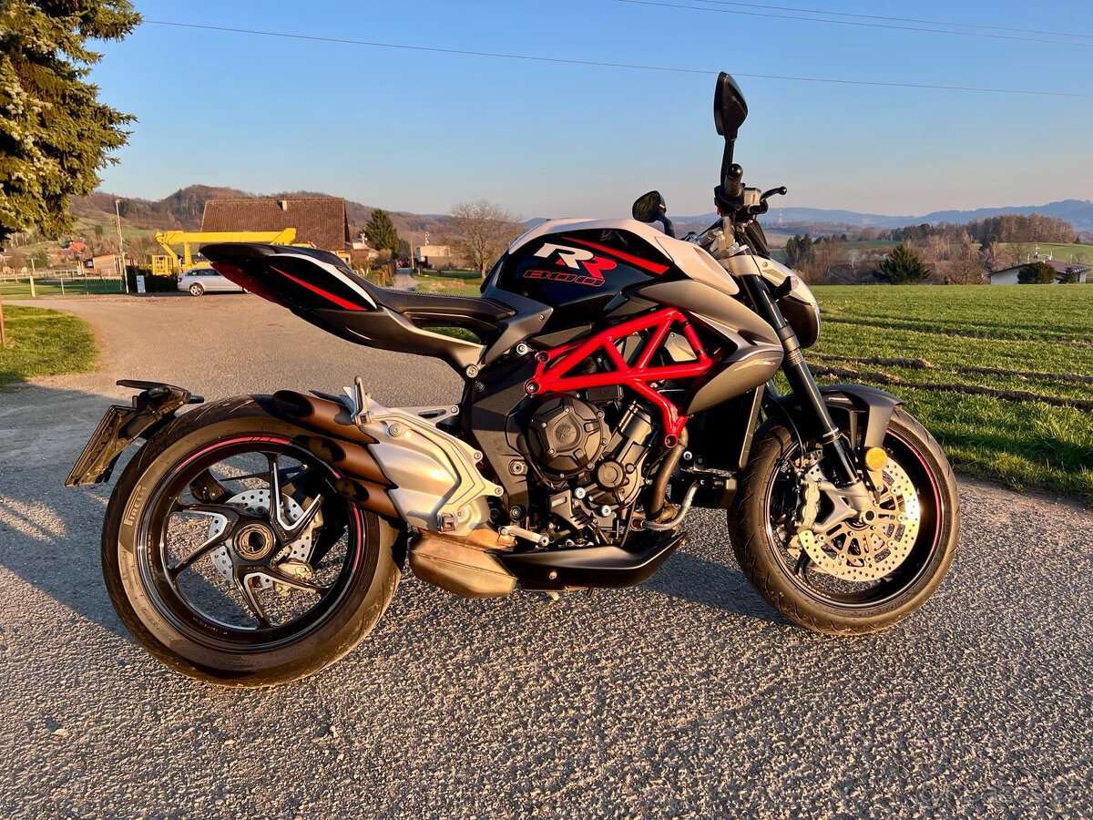 MV AGUSTA BRUTALE 800RR