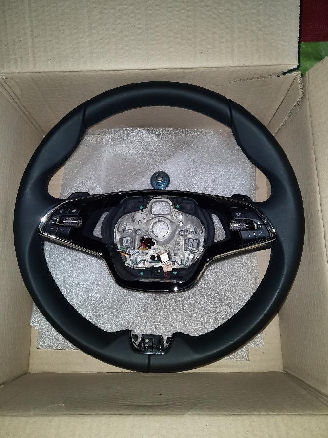 škoda fabia, octavia, superb, scala, VOLANT Nový kožený