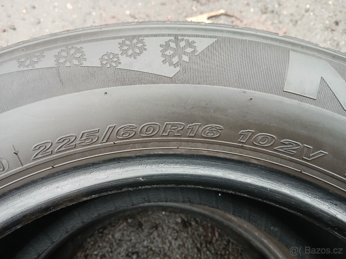 2ks zimní pneu 225/60/16