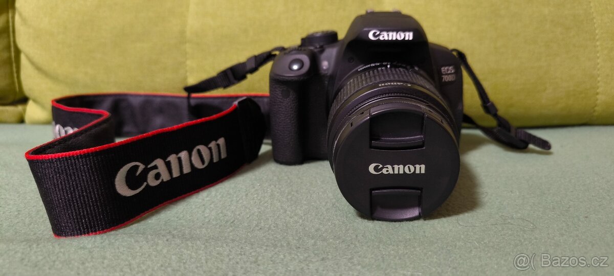 Digitální fotoaparát Canon EOS 700D