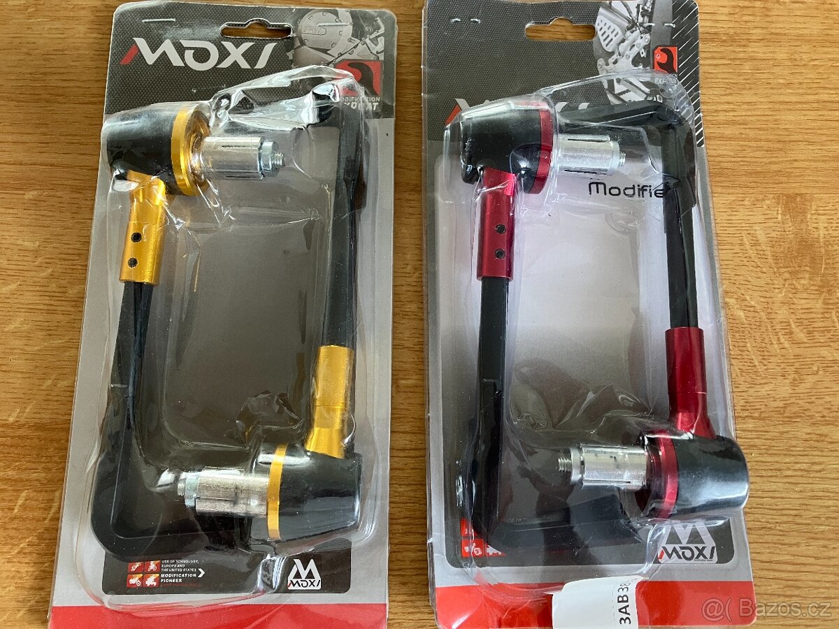 Chrániče páček na motorku