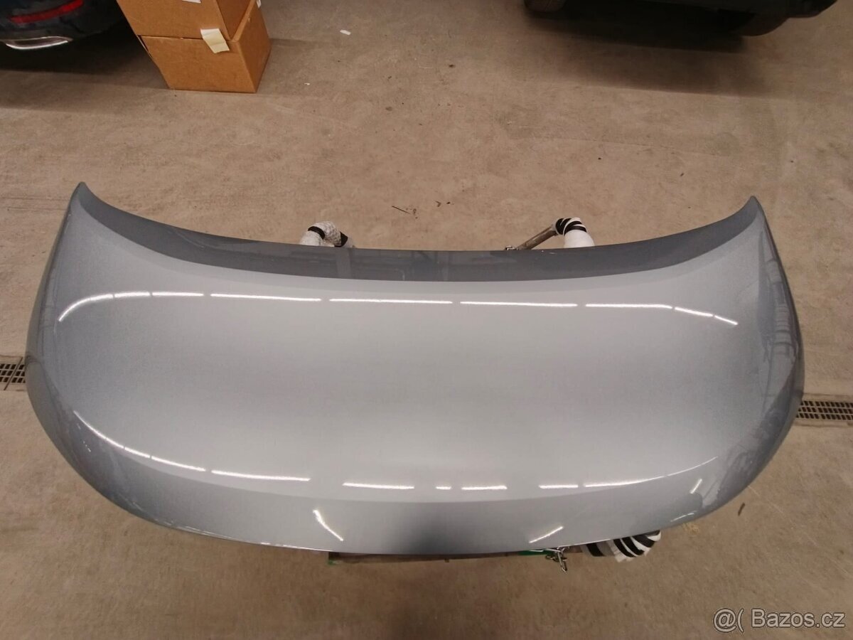 Přední kapota na VW Multivan T7 7T0