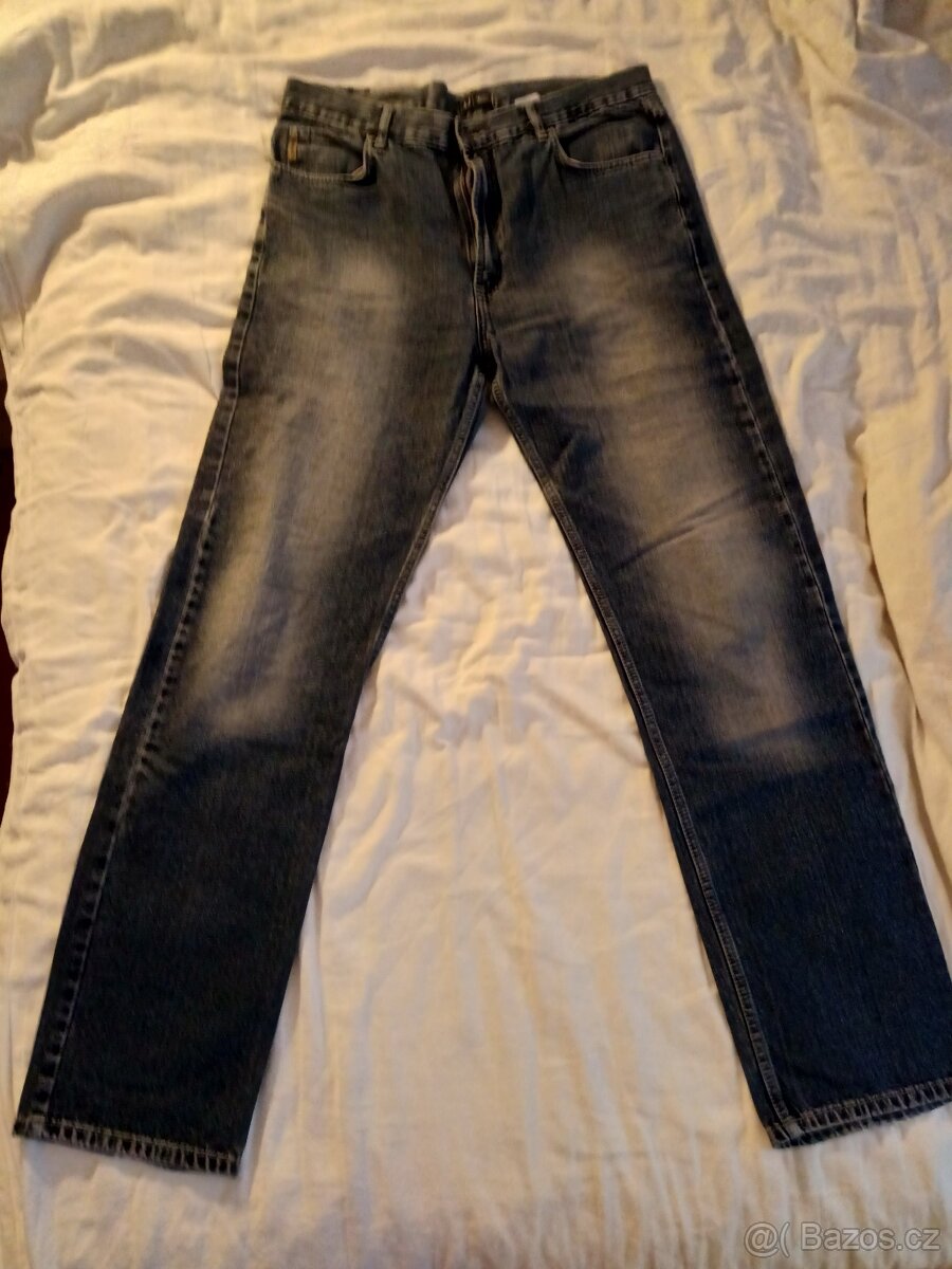 ARMANI JEANS