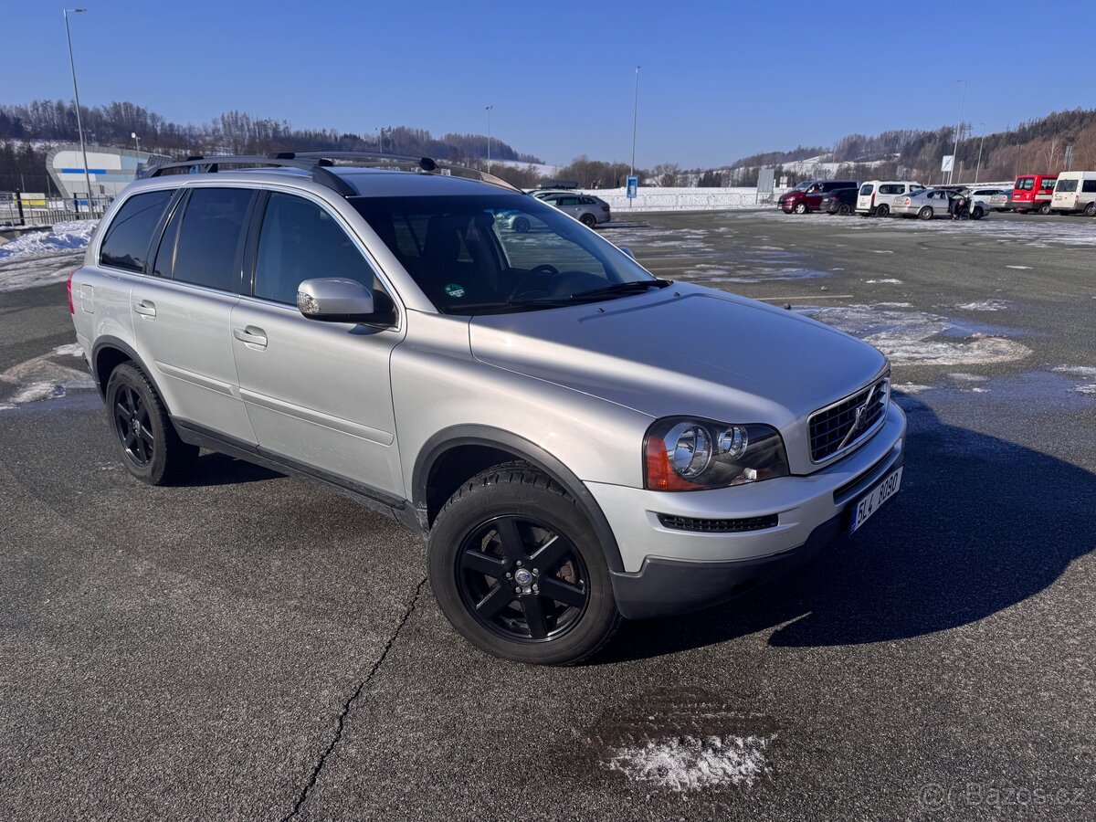 Prodám Volvo XC90 2,4 D5 r.v. 2010 - 136kw.