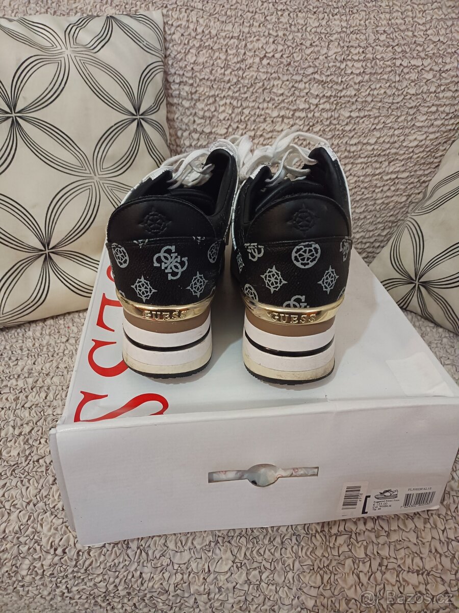 Sneakersy guess