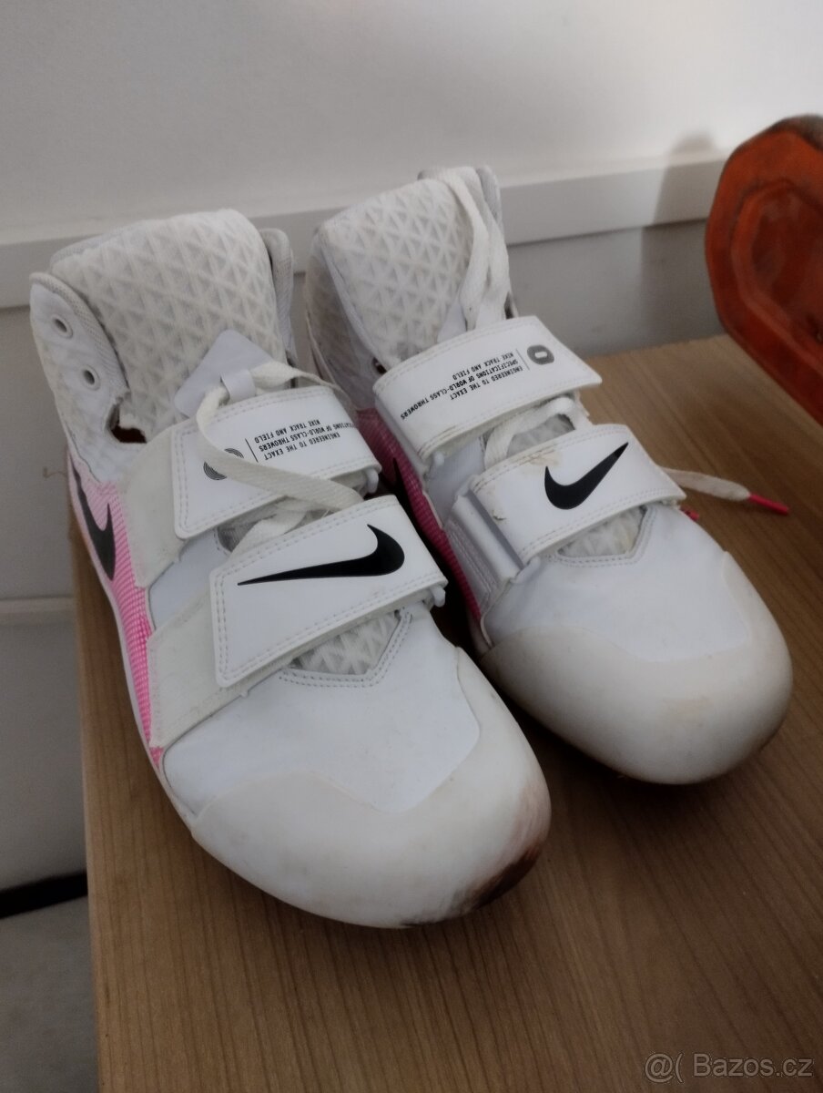 Prodám Nike vrhačské tretry vel.44